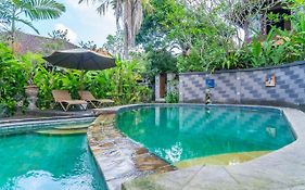 Sari Bamboo Bungalows